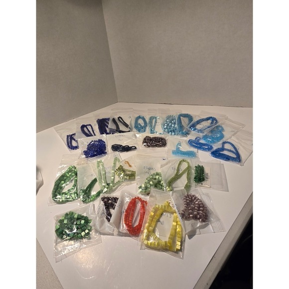 Assorted Glass Beads Crafting Supplies Jewelry Making Lot New Mixed Colors #209 - Picture 2 of 16